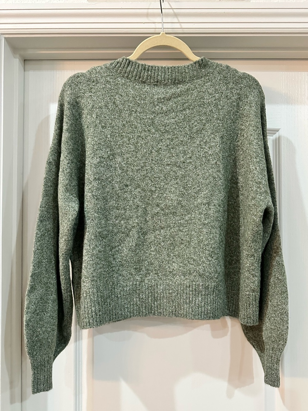 VERO MODA - Long Sleeve V-Neck Button Cardigan - Light Green - M - Picture 2 of 6